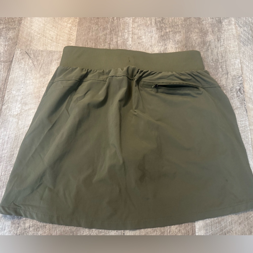 All in Motion size XS Olive green skirt, like new * see waistband/back spot - Picture 4 of 10